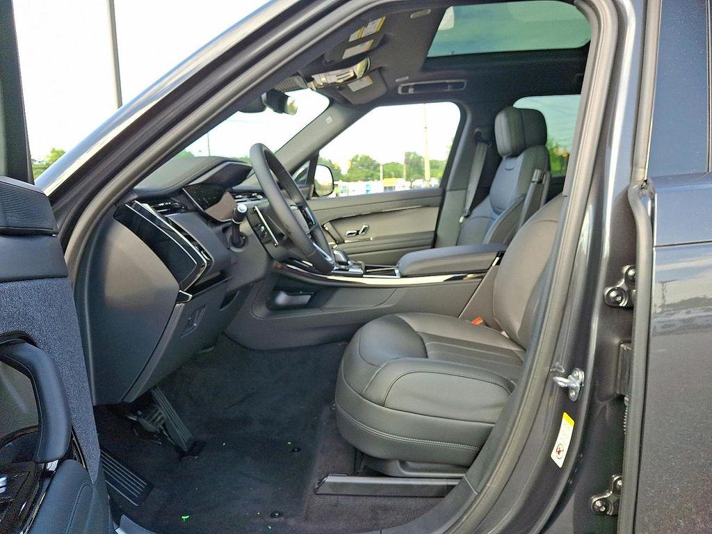 new 2025 Land Rover Range Rover Sport car, priced at $94,015