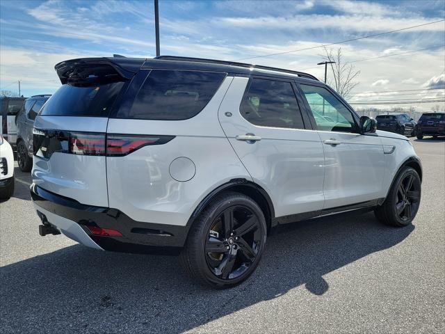 new 2024 Land Rover Discovery car, priced at $76,258