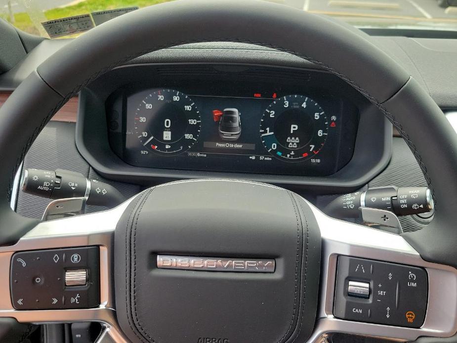 new 2024 Land Rover Discovery car, priced at $75,458