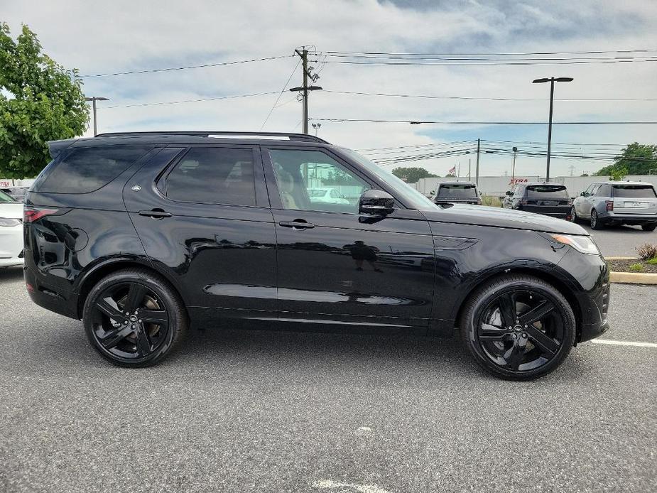 new 2024 Land Rover Discovery car, priced at $75,458