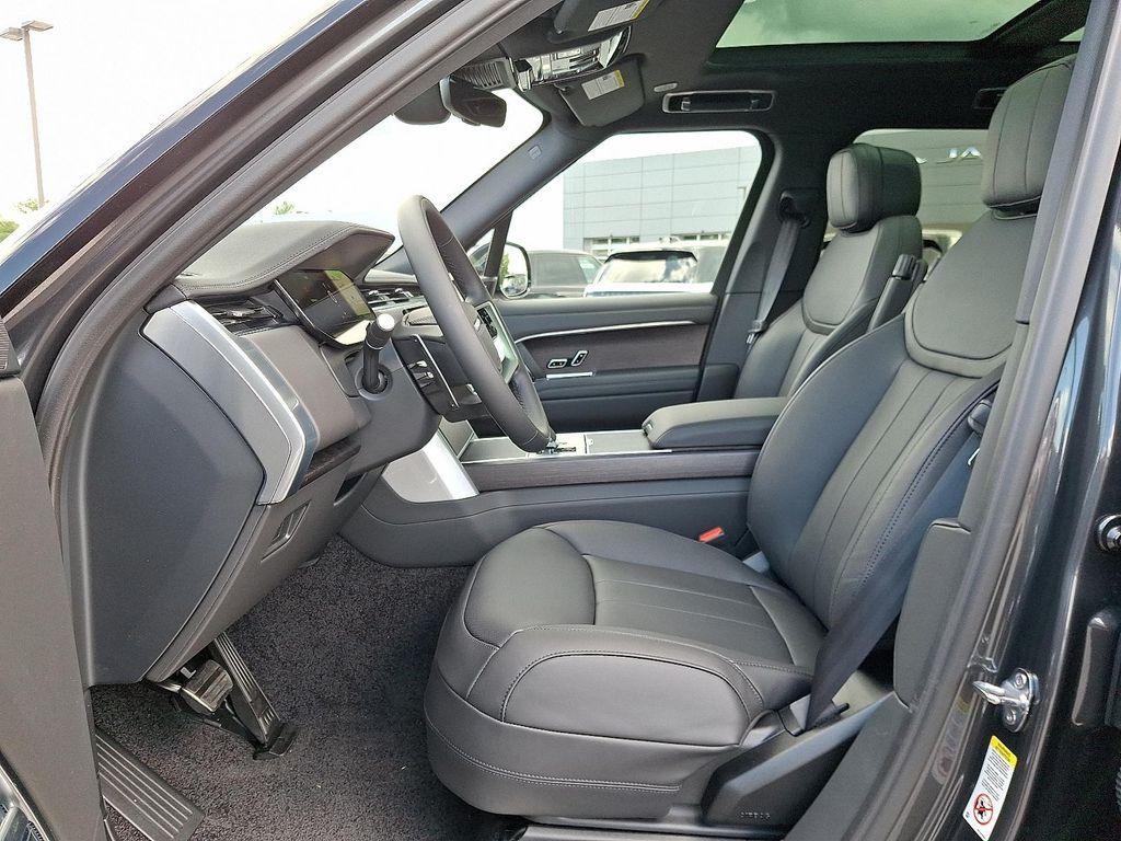 new 2025 Land Rover Range Rover car, priced at $123,705
