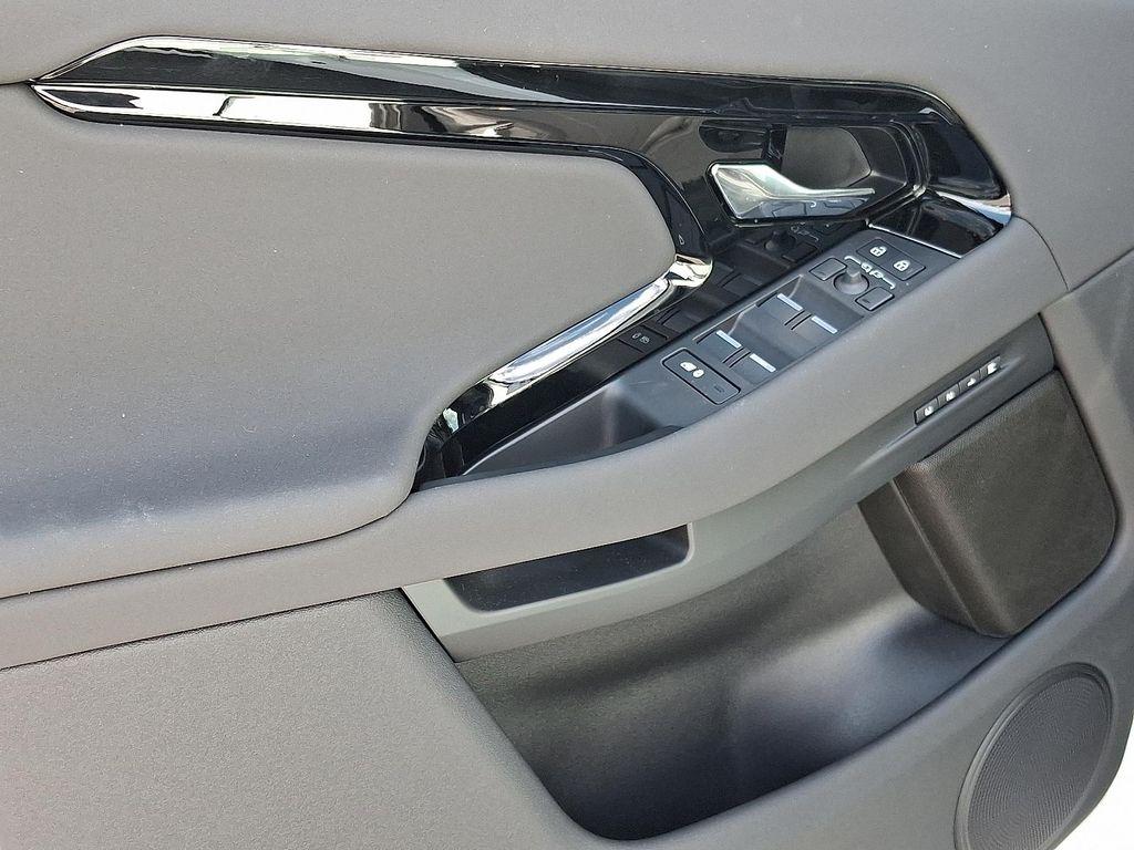 new 2026 Land Rover Range Rover Evoque car