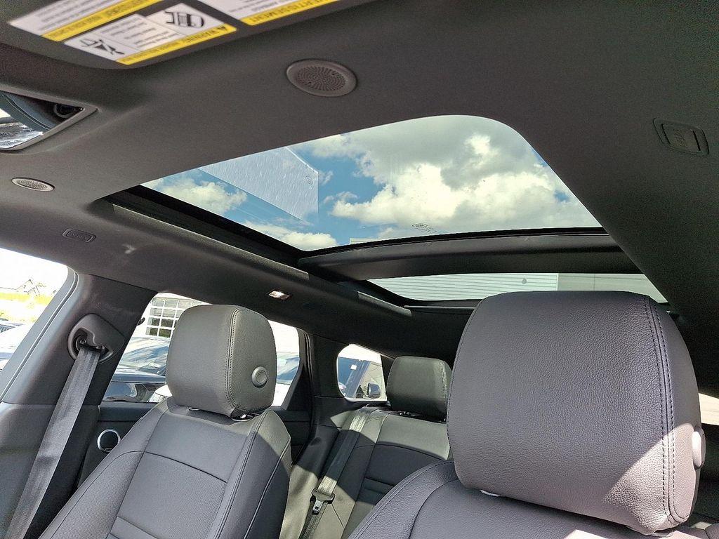 new 2026 Land Rover Range Rover Evoque car