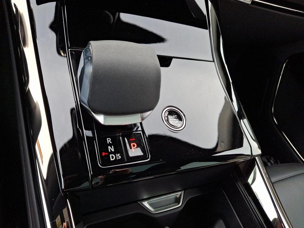 new 2025 Land Rover Range Rover Sport car, priced at $92,470