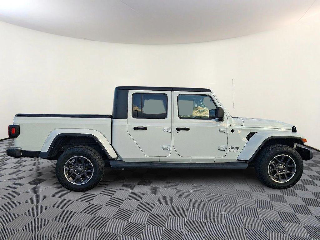 used 2022 Jeep Gladiator car, priced at $31,987
