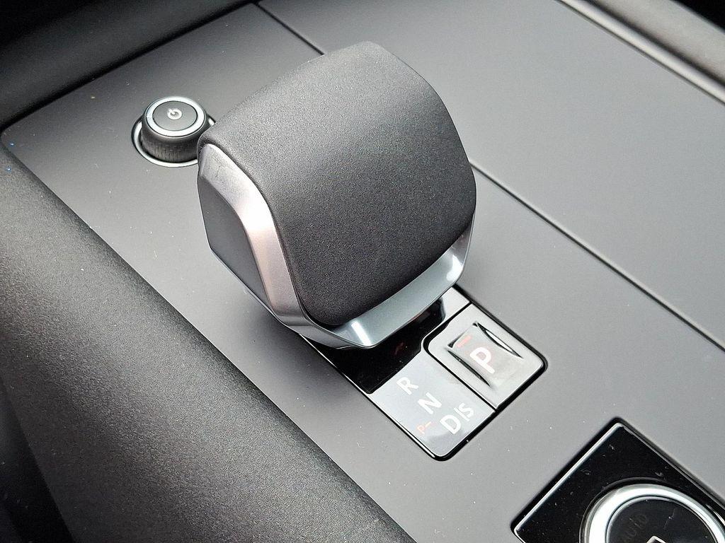new 2025 Land Rover Discovery car, priced at $73,843