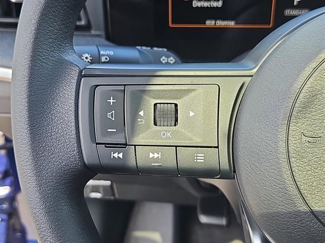 new 2025 Nissan Kicks car, priced at $27,082