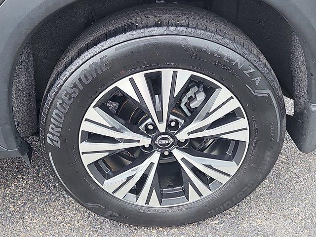 used 2023 Nissan Rogue car, priced at $24,417