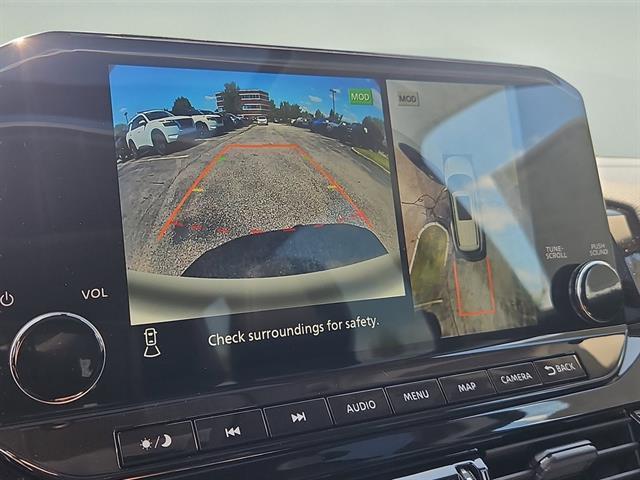 new 2025 Nissan Pathfinder car, priced at $49,925