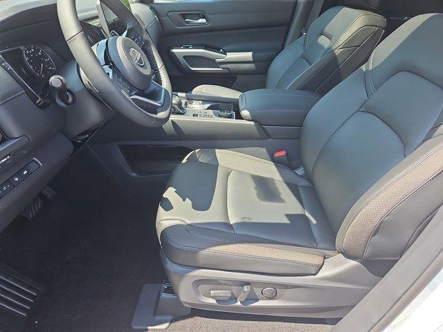 new 2025 Nissan Pathfinder car, priced at $45,643