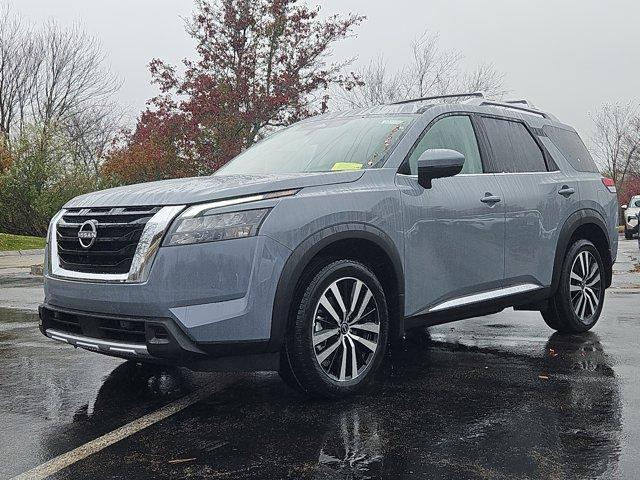 new 2025 Nissan Pathfinder car, priced at $50,321