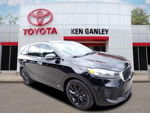 used 2019 Kia Sorento car, priced at $17,137