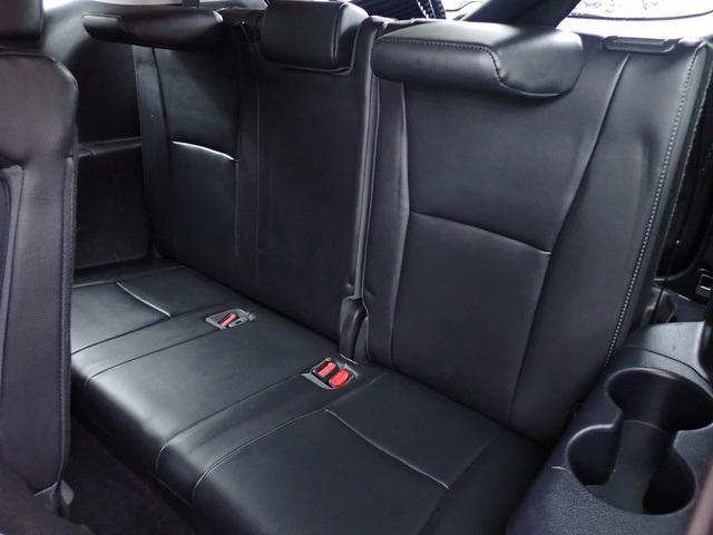 used 2021 Toyota Highlander car, priced at $37,111