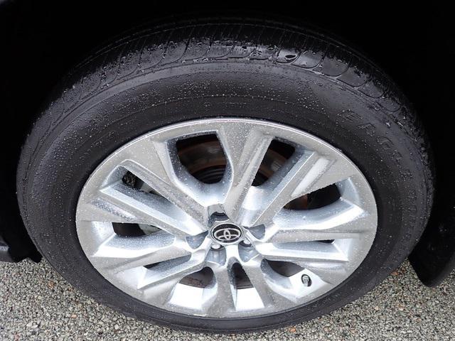 used 2021 Toyota Highlander car, priced at $37,111