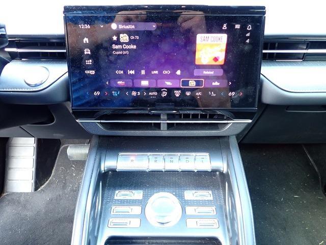 used 2024 Lincoln Nautilus car, priced at $51,802