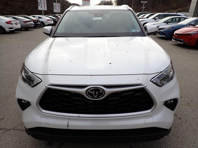 used 2022 Toyota Highlander car, priced at $35,788