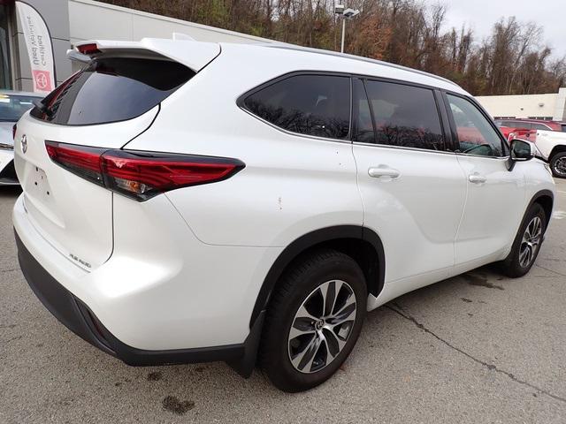 used 2022 Toyota Highlander car, priced at $35,788