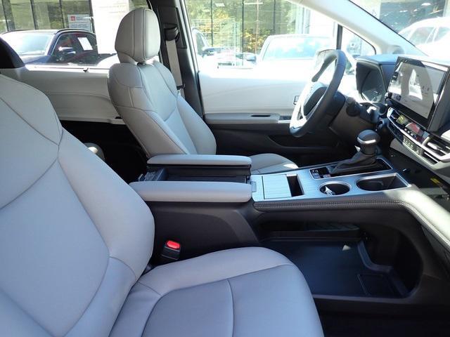 used 2025 Toyota Sienna car, priced at $49,988