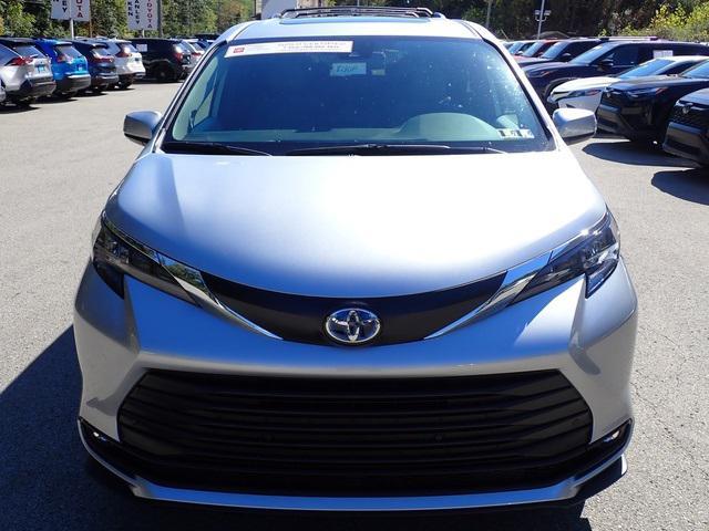 used 2025 Toyota Sienna car, priced at $49,988