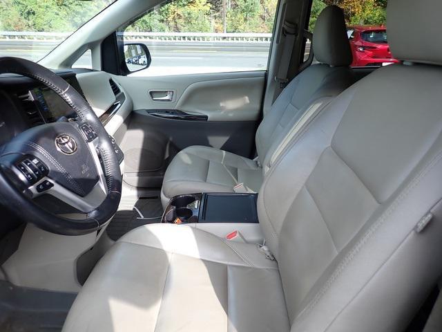 used 2016 Toyota Sienna car, priced at $21,362