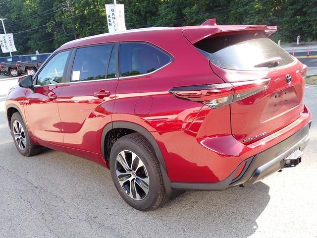 new 2025 Toyota Highlander car, priced at $47,774