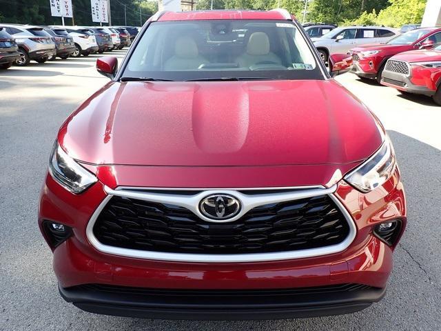 new 2025 Toyota Highlander car, priced at $47,774
