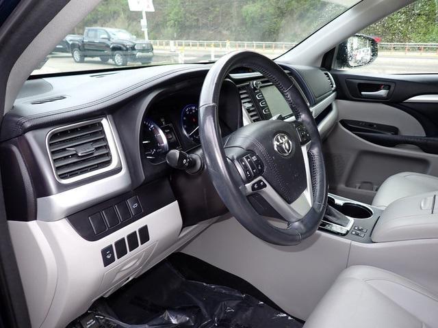 used 2015 Toyota Highlander car, priced at $18,944