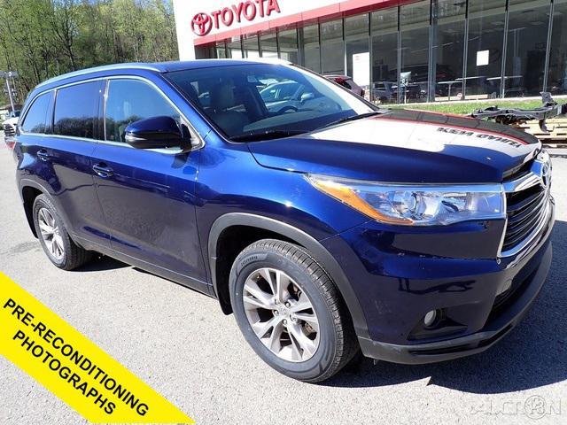 used 2015 Toyota Highlander car, priced at $18,933