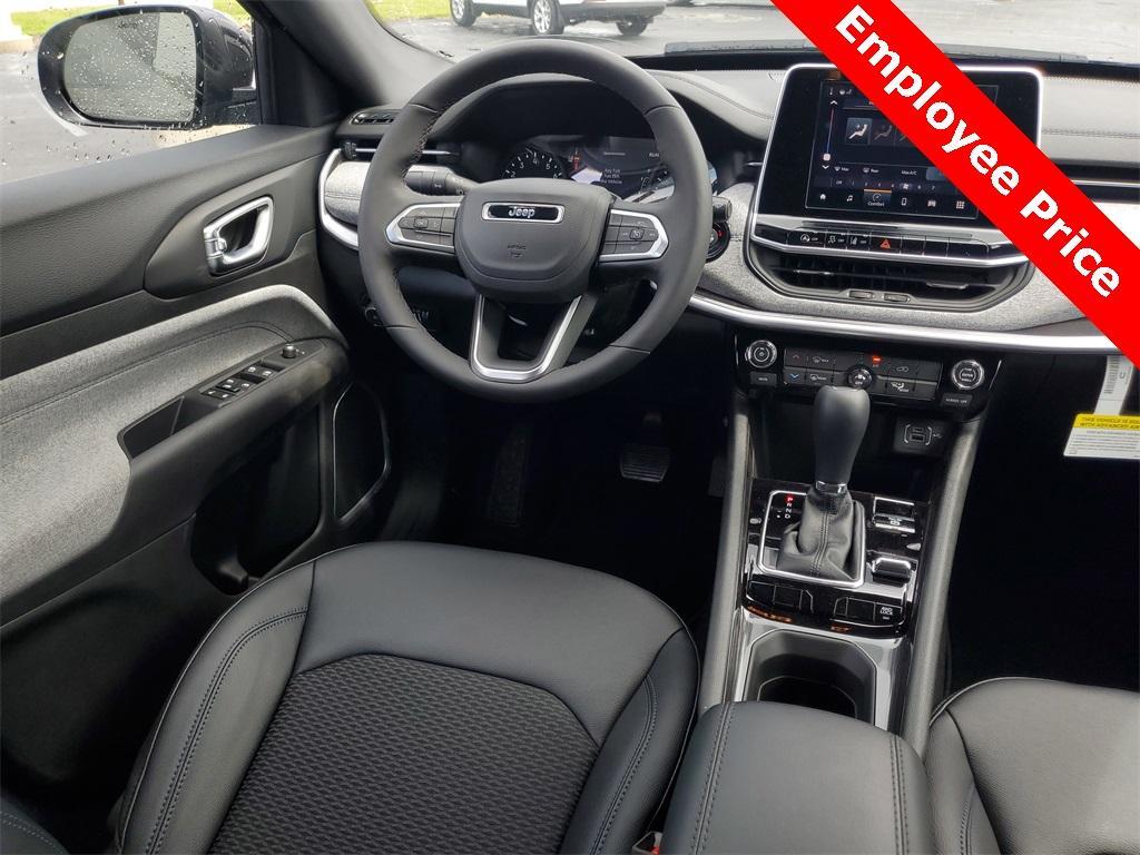 new 2025 Jeep Compass car, priced at $25,726