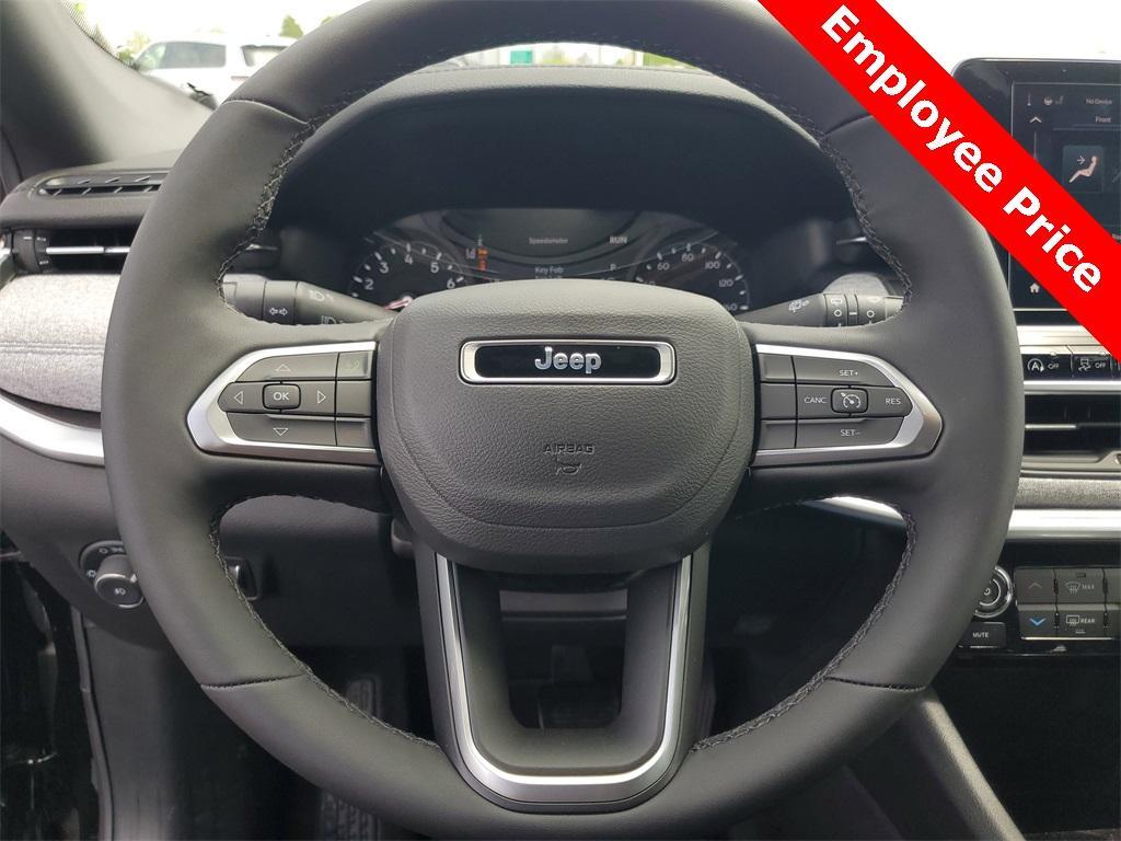 new 2025 Jeep Compass car, priced at $25,726