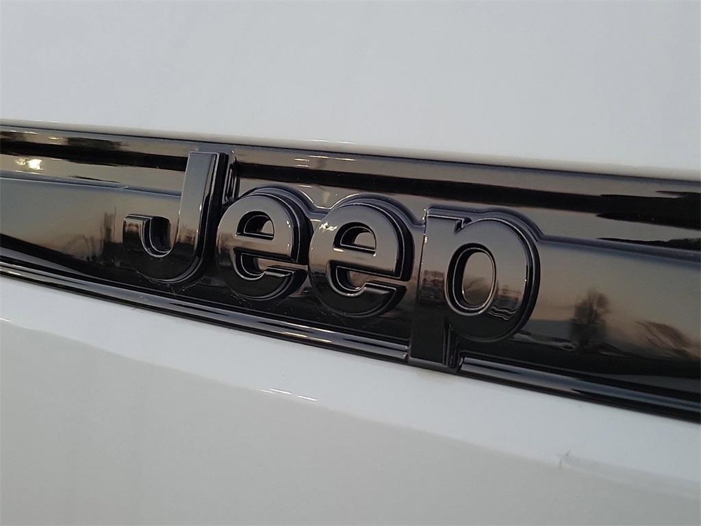 new 2025 Jeep Grand Cherokee car, priced at $48,245