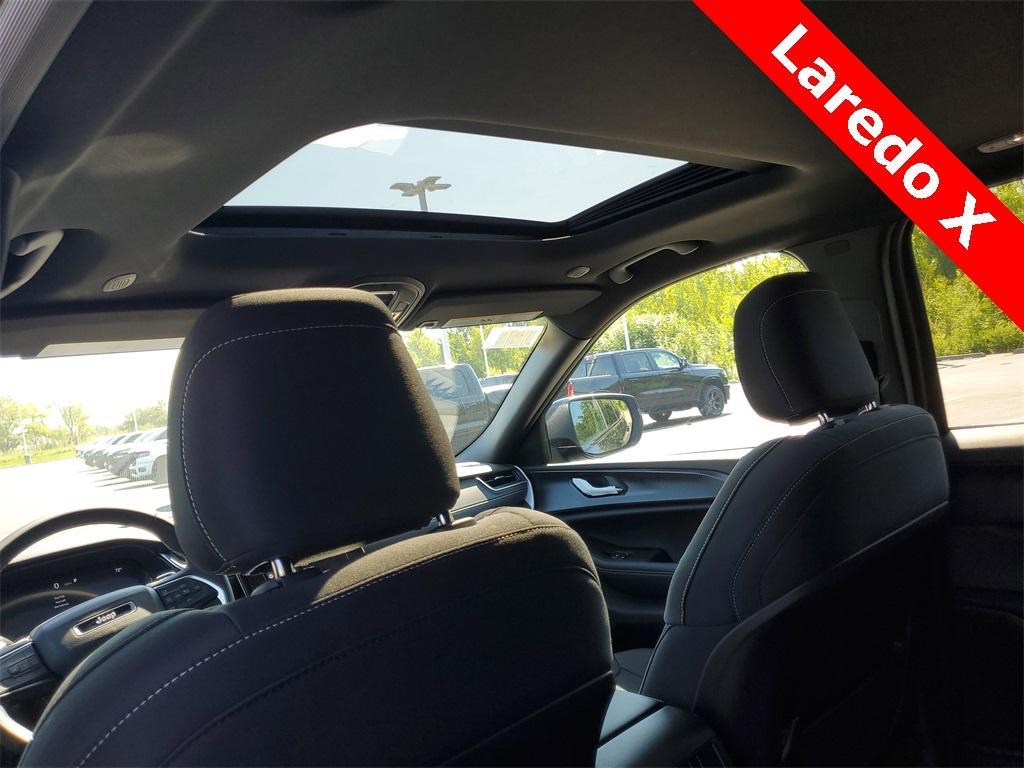 new 2025 Jeep Grand Cherokee car, priced at $34,444