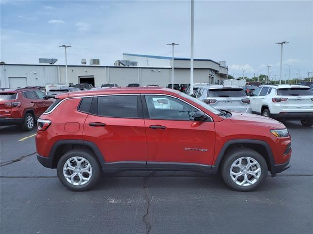 new 2024 Jeep Compass car, priced at $25,406