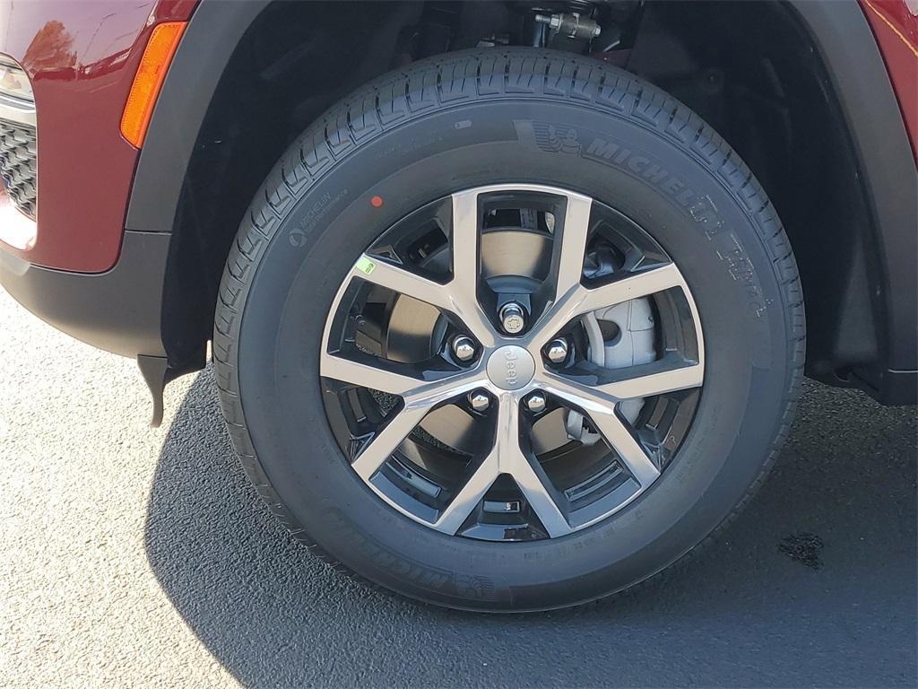 new 2025 Jeep Grand Cherokee car, priced at $44,408