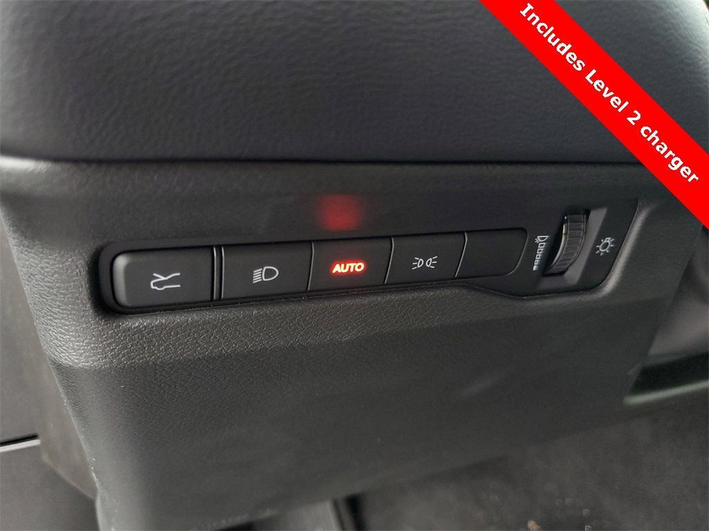 used 2025 Dodge Charger Daytona car, priced at $45,536