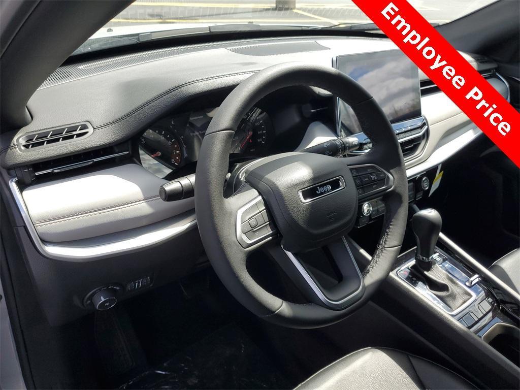 new 2025 Jeep Compass car, priced at $29,508