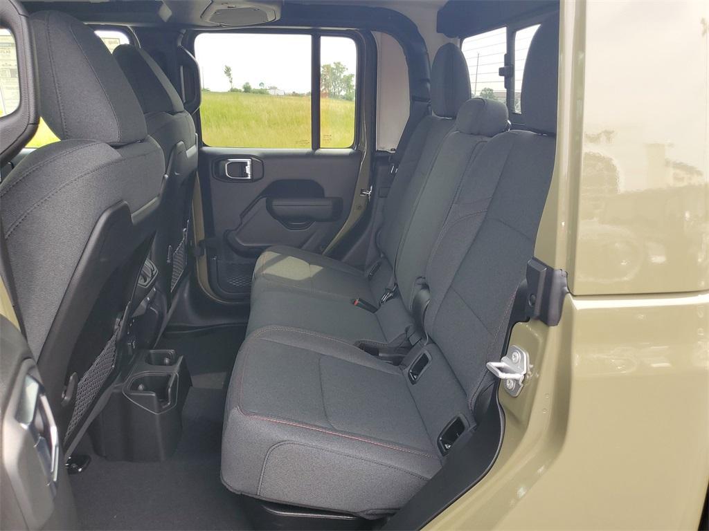 new 2025 Jeep Gladiator car, priced at $47,986