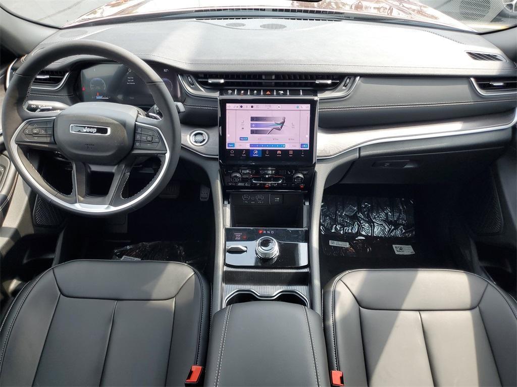 new 2025 Jeep Grand Cherokee car, priced at $42,236