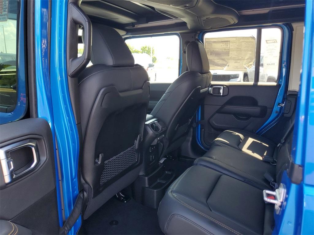 new 2025 Jeep Wrangler car, priced at $51,453
