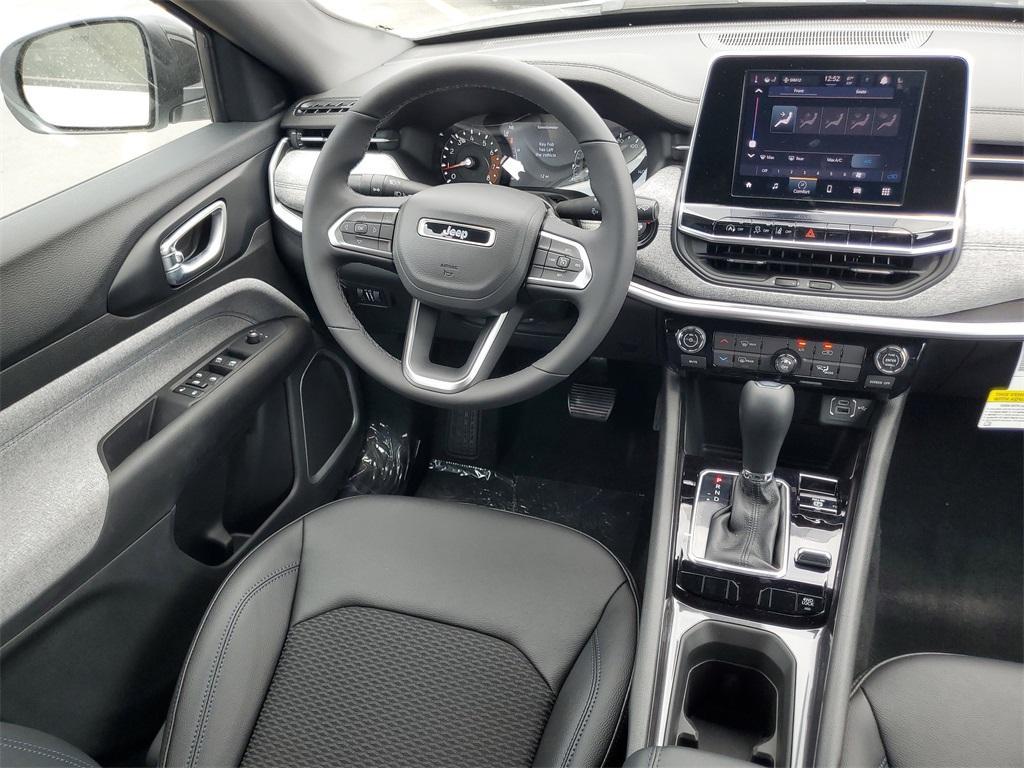 new 2025 Jeep Compass car, priced at $22,725