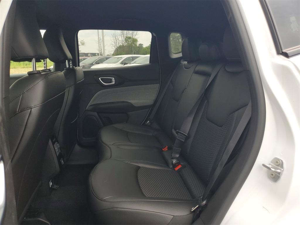 new 2025 Jeep Compass car, priced at $22,725