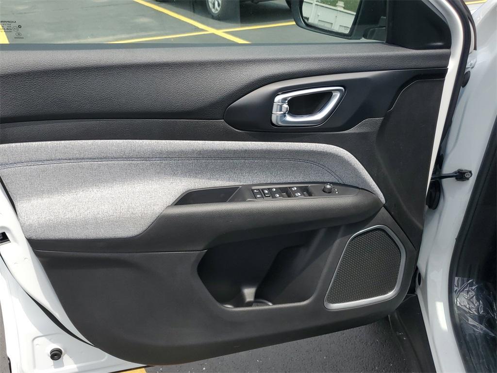 new 2025 Jeep Compass car, priced at $22,725
