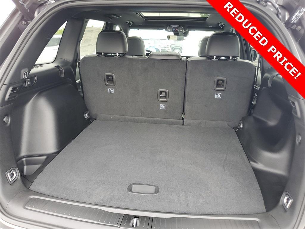 new 2025 Jeep Grand Cherokee car, priced at $44,388