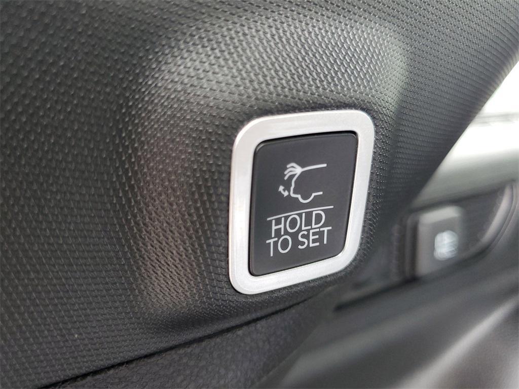 new 2025 Jeep Grand Cherokee car, priced at $41,862