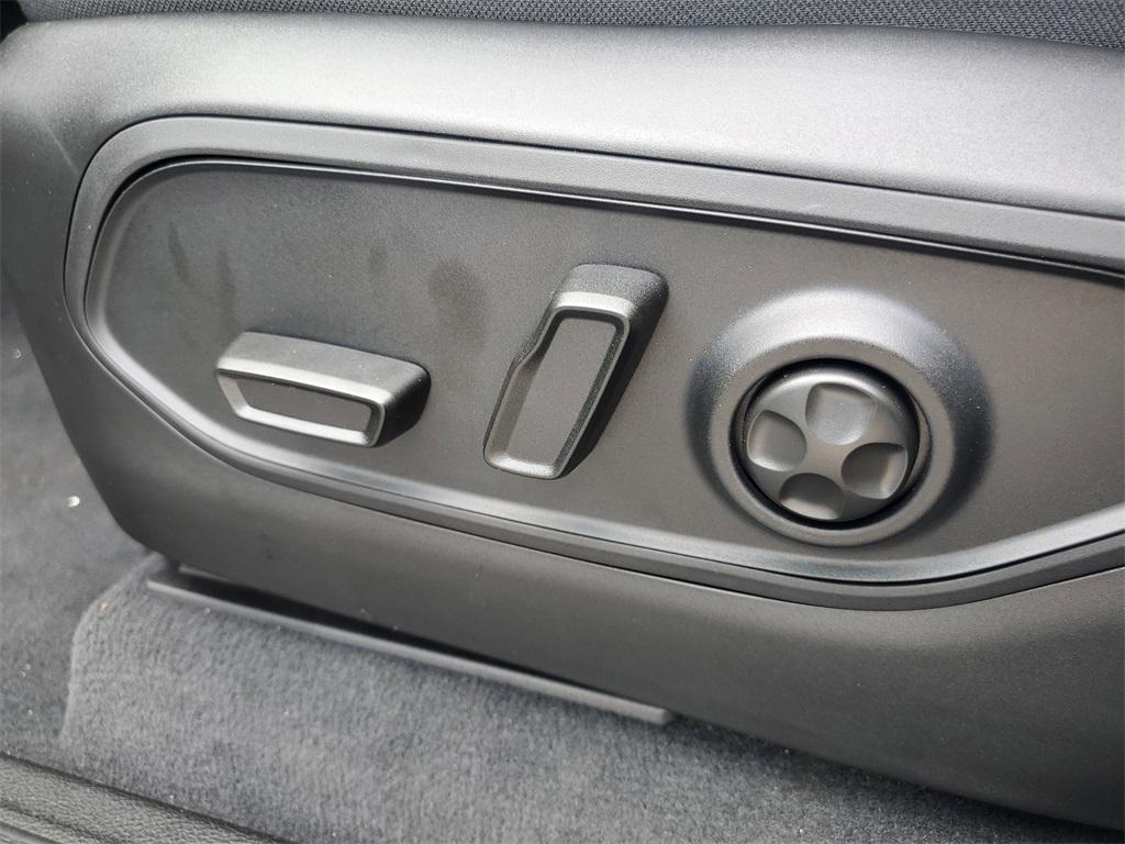 new 2025 Jeep Grand Cherokee car, priced at $41,862