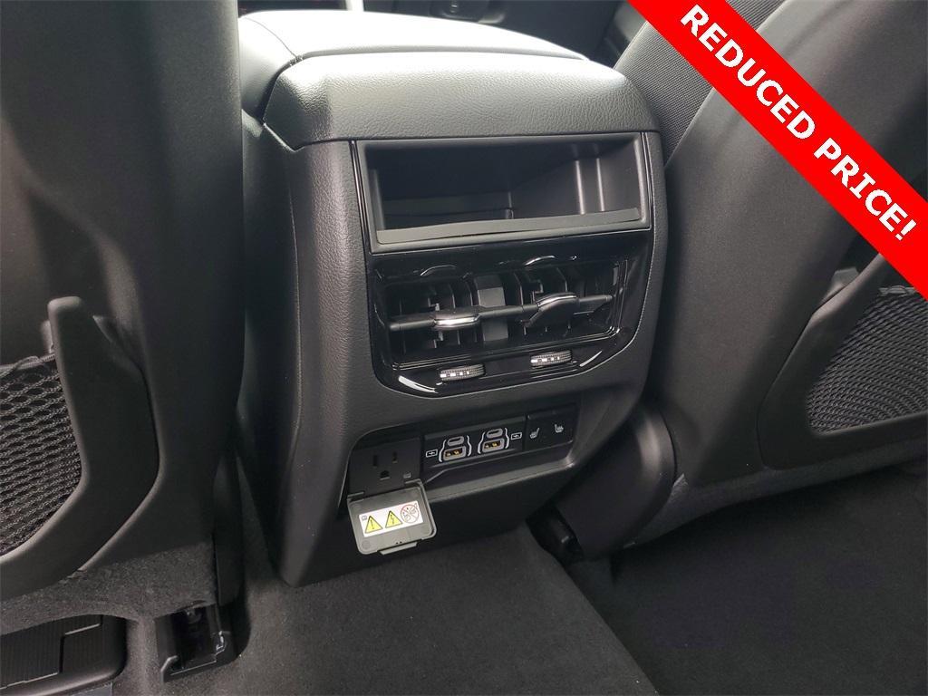 new 2025 Jeep Grand Cherokee car, priced at $44,388