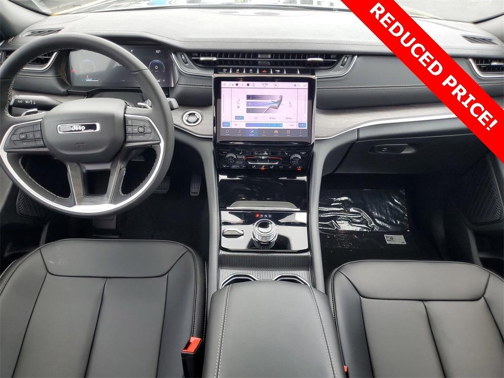 new 2025 Jeep Grand Cherokee car, priced at $44,388