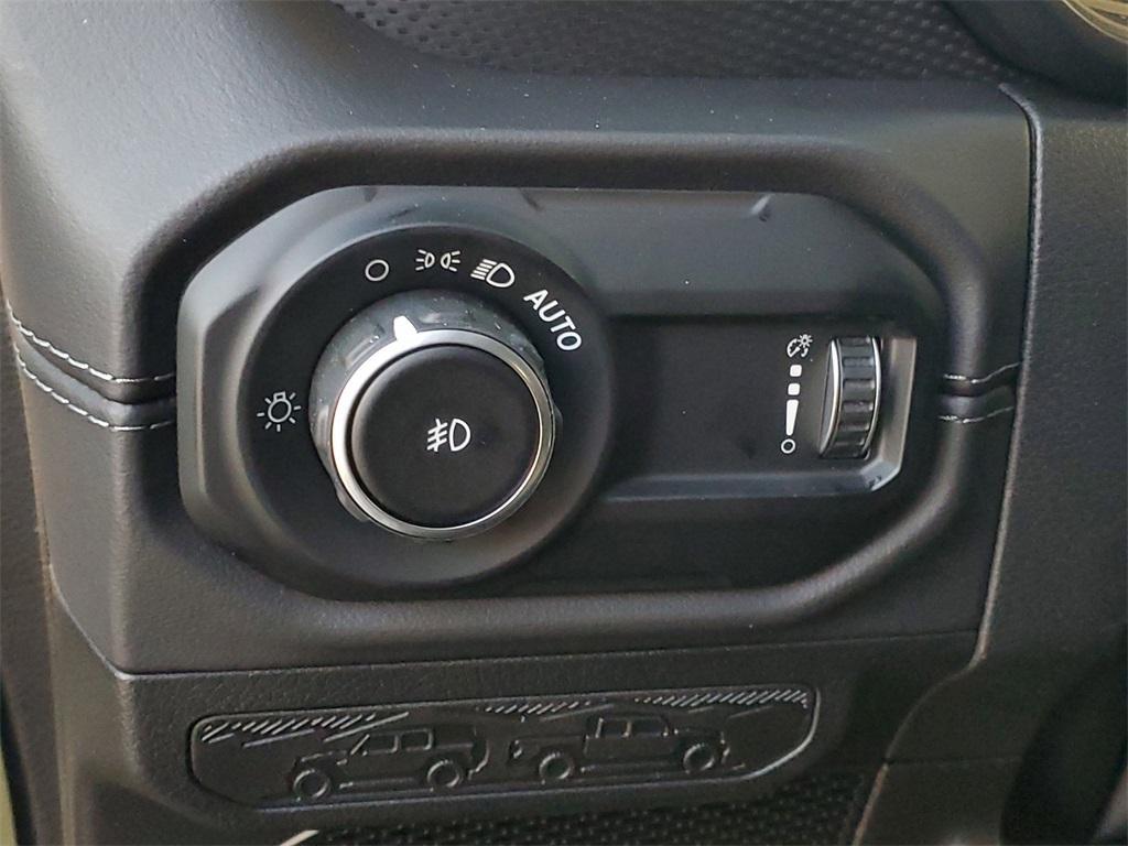 new 2025 Jeep Wrangler car, priced at $57,520
