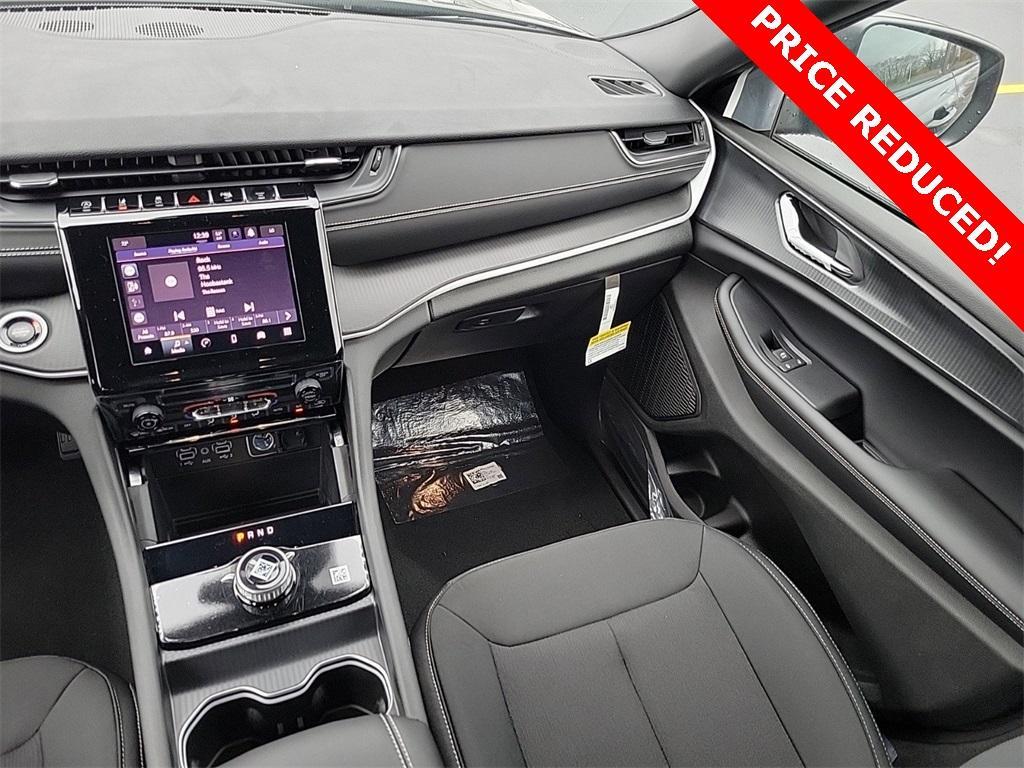 new 2025 Jeep Grand Cherokee L car, priced at $36,258