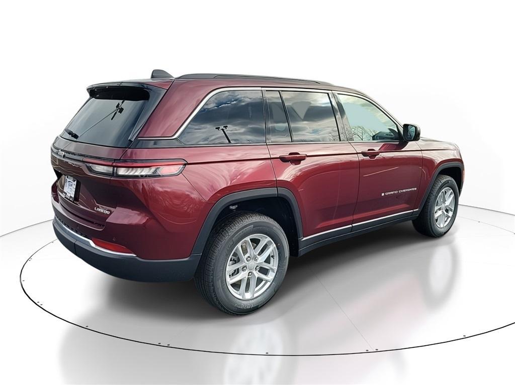 new 2025 Jeep Grand Cherokee car, priced at $39,006